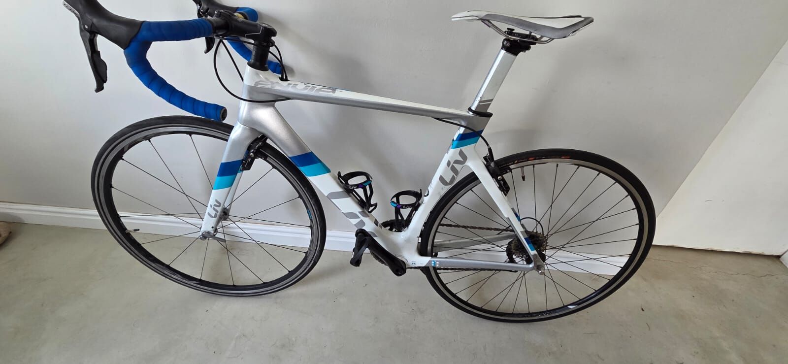 LIV ENVIE Advanced | Road Bikes | Bike Hub