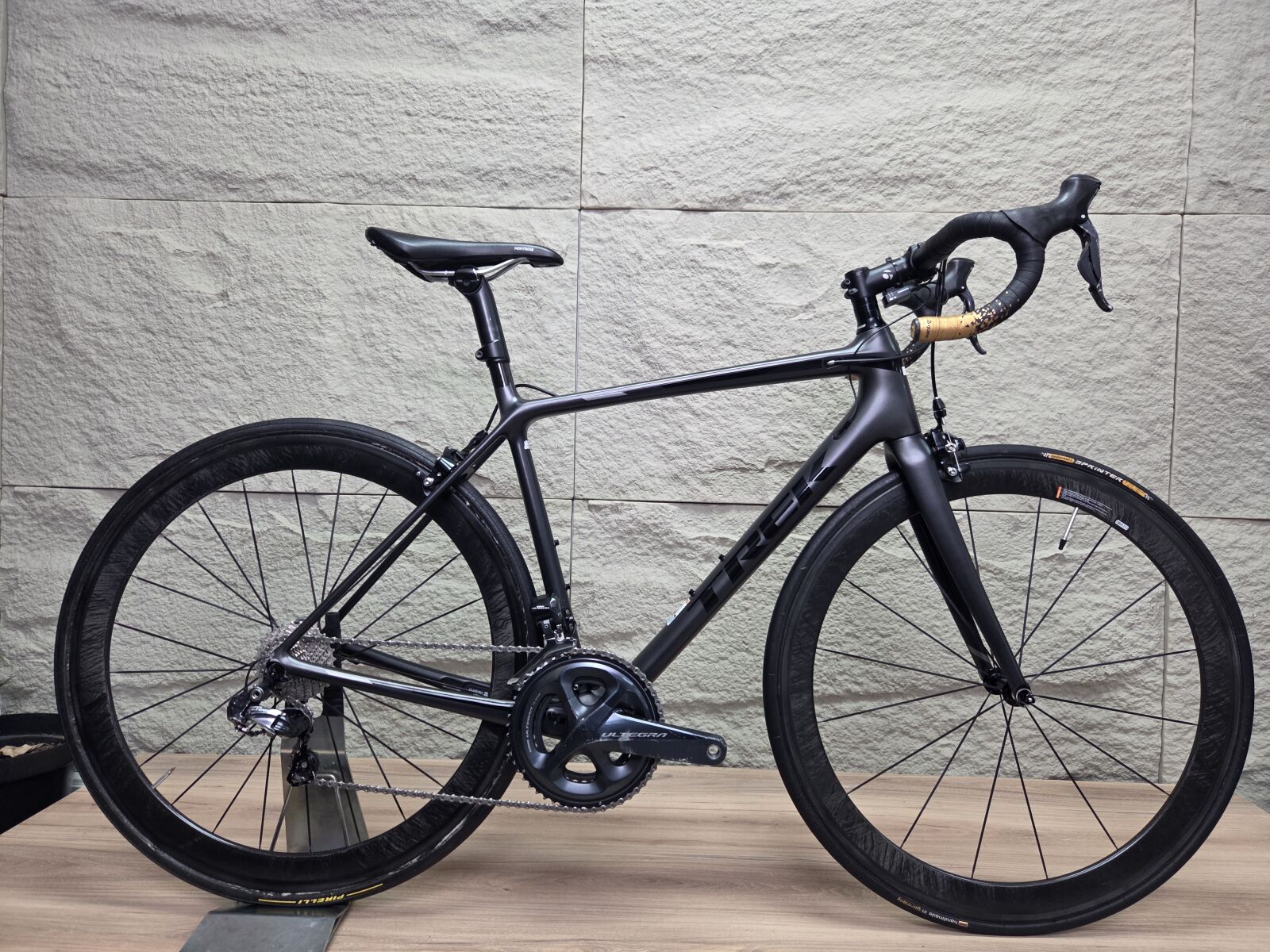 TREK EMONDA SL6 (54cm) **Carbon+Wheels-Di2** | Road Bikes | Bike Hub