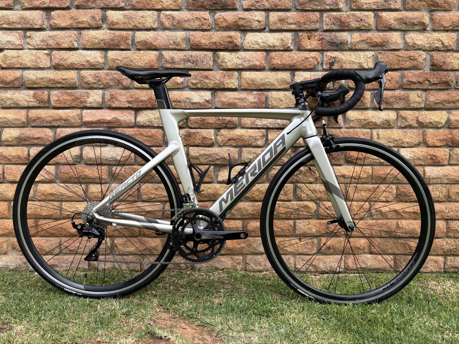 Merida Reacto 400 11 Speed Aero Bike | Road Bikes | Bike Hub Merida Reacto 400 11 Speed Aero Bike | Road Bikes | Bike Hub