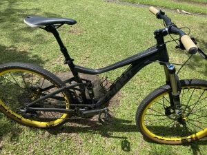 2013 Scott Genius 940 Medium | Dual Suspension Mountain Bikes