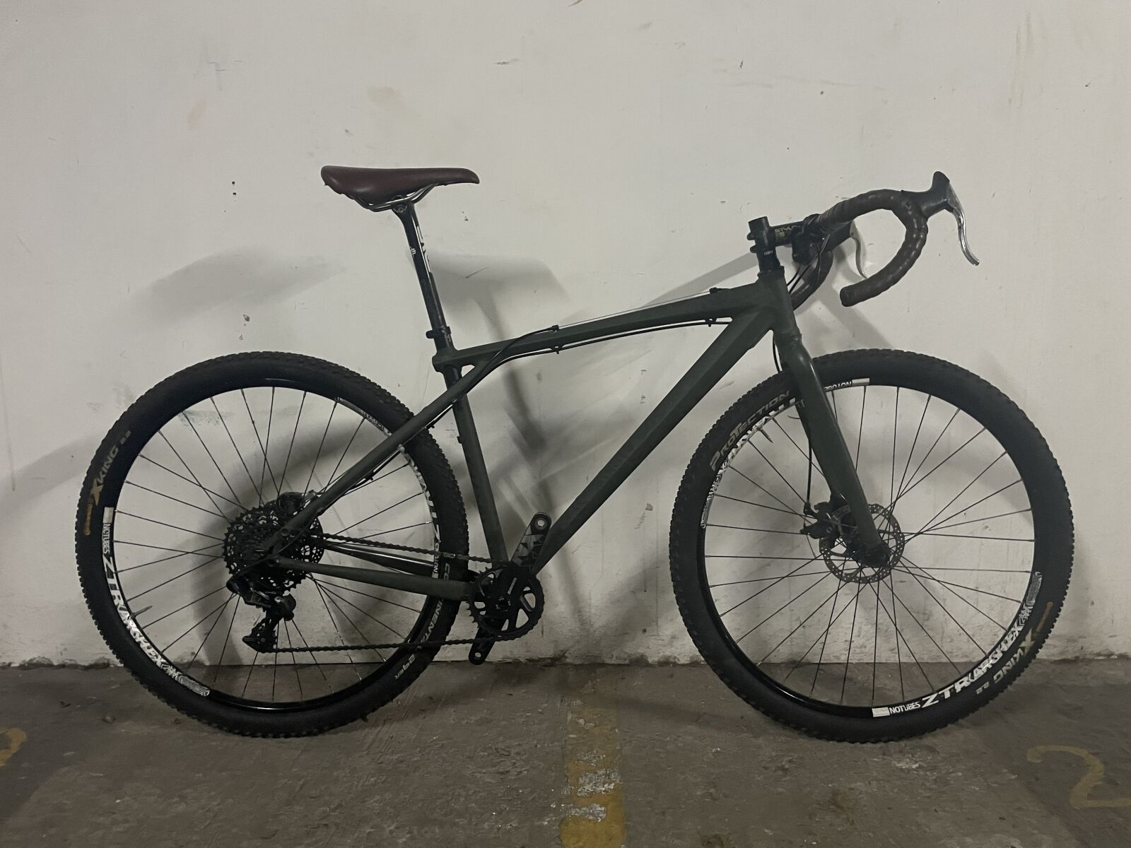 Gravel Bike Large | Gravel Bikes | Bike Hub