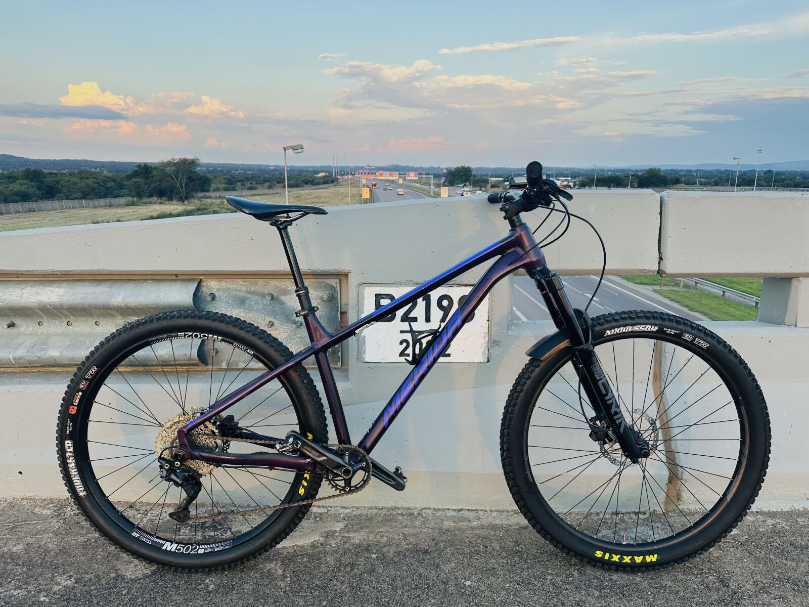 Merida Big Trail 400 (RockShox Lyrik Upgrade) | Hardtail Mountain