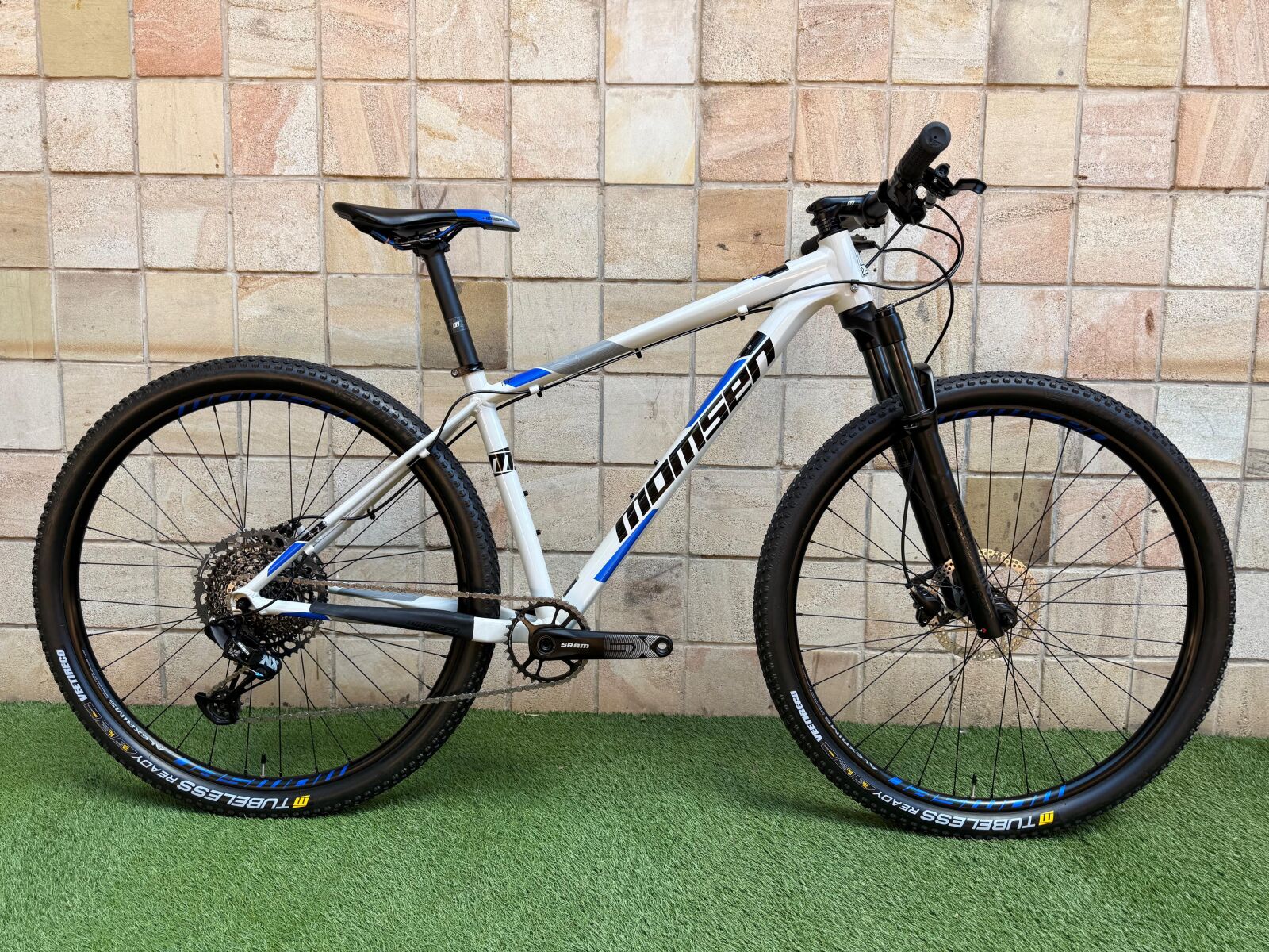   モントリオール size.S Momsen AL529 Medium | Hardtail Mountain Bikes | Bike Hub