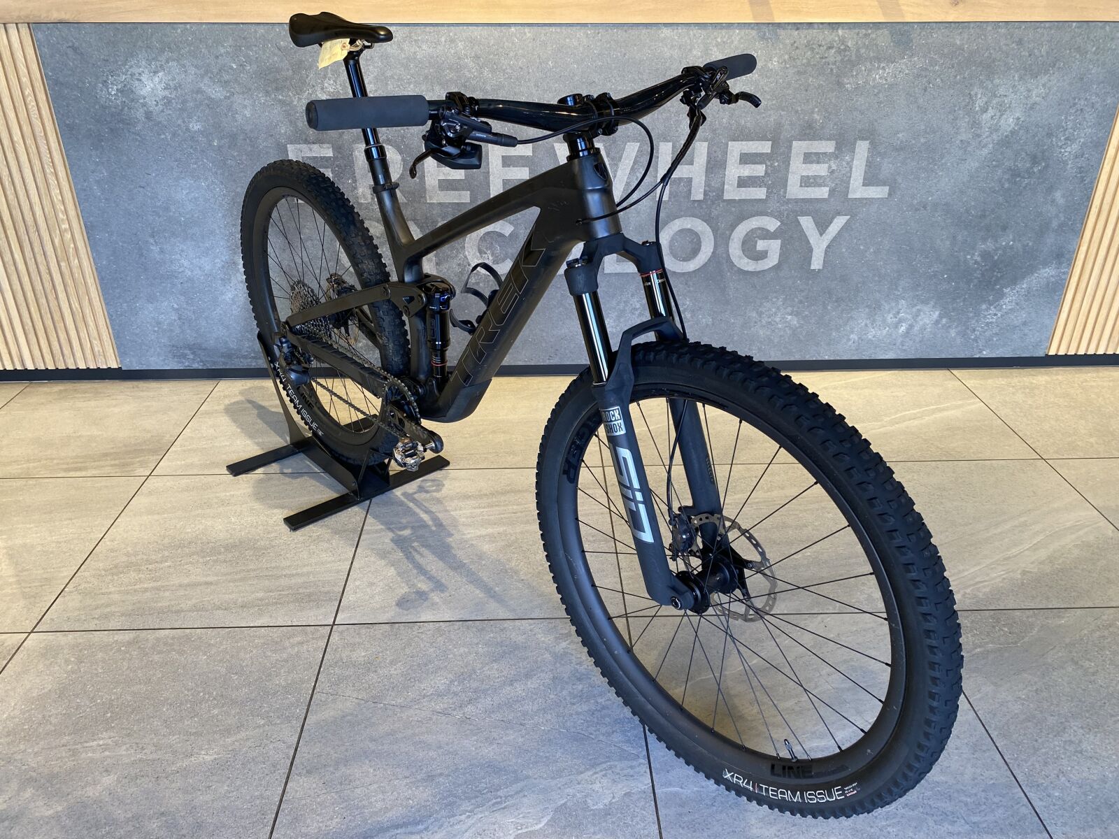 Trek Top Fuel 9.8 GX Gen 2 - Size Large | Dual Suspension Mountain