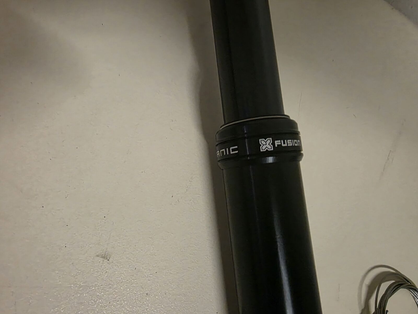 X Fusion Manic dropper post 34.9 / 150 | Dropper Seat Posts | Bike Hub