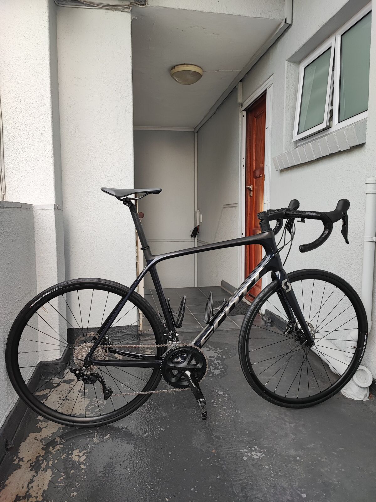 Scott Addict 20 | Road Bikes | Bike Hub