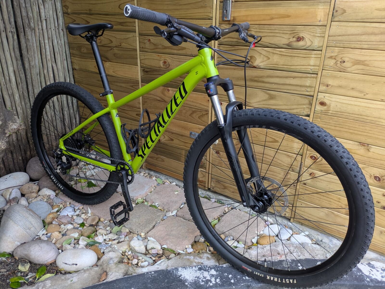 Specialized Rockhopper 29 comp M 2022 | Hardtail Mountain Bikes