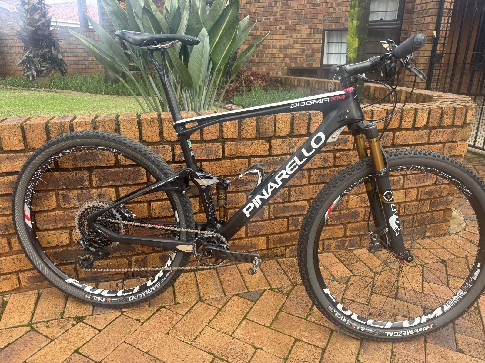 Pinarello Dogma XM | Dual Suspension Mountain Bikes | Bike Hub