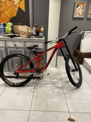 GT Fury 2.0 Large | Downhill Bikes | Bike Hub