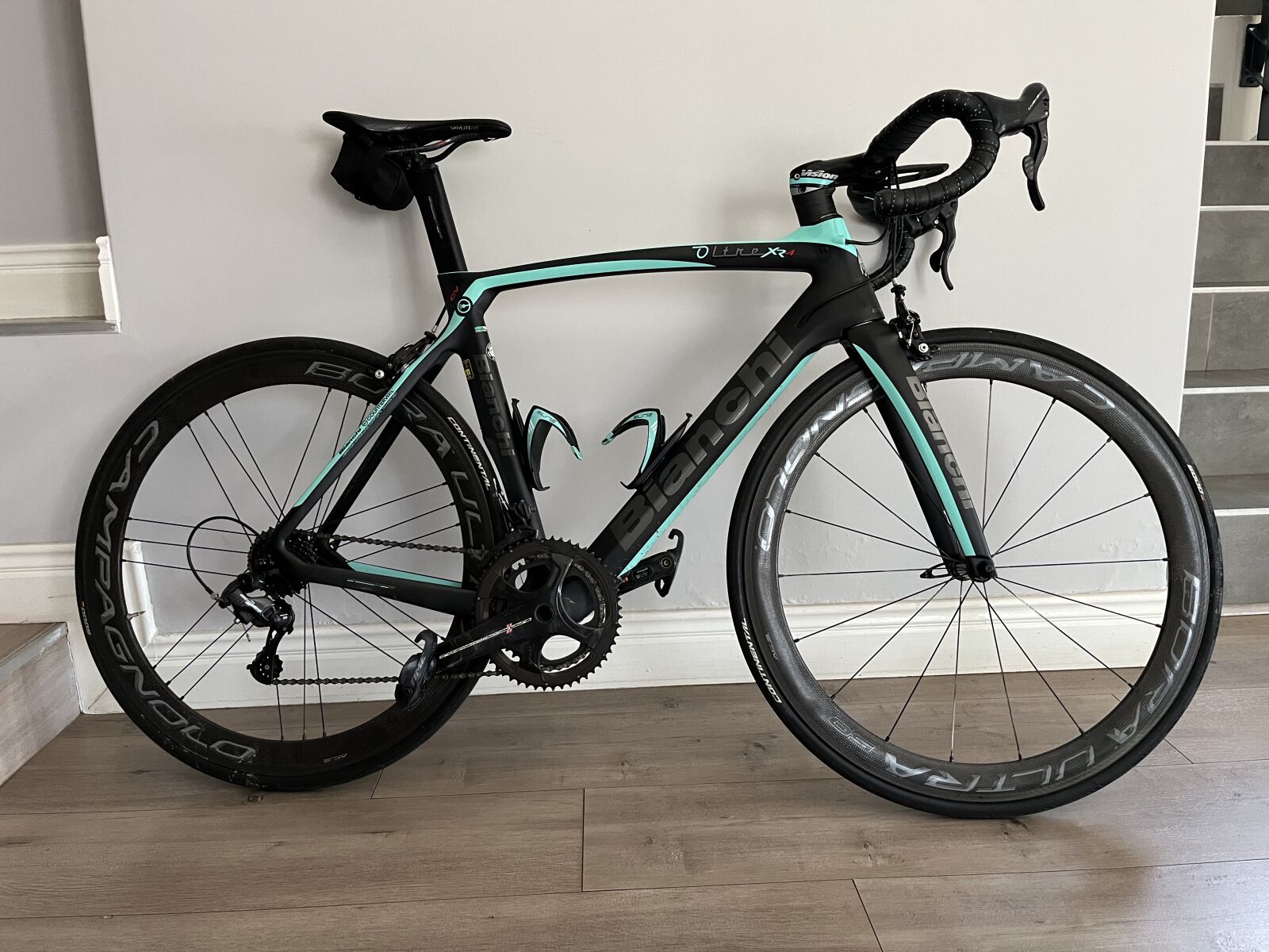 Bianchi XR4 | Road Bikes | Bike Hub