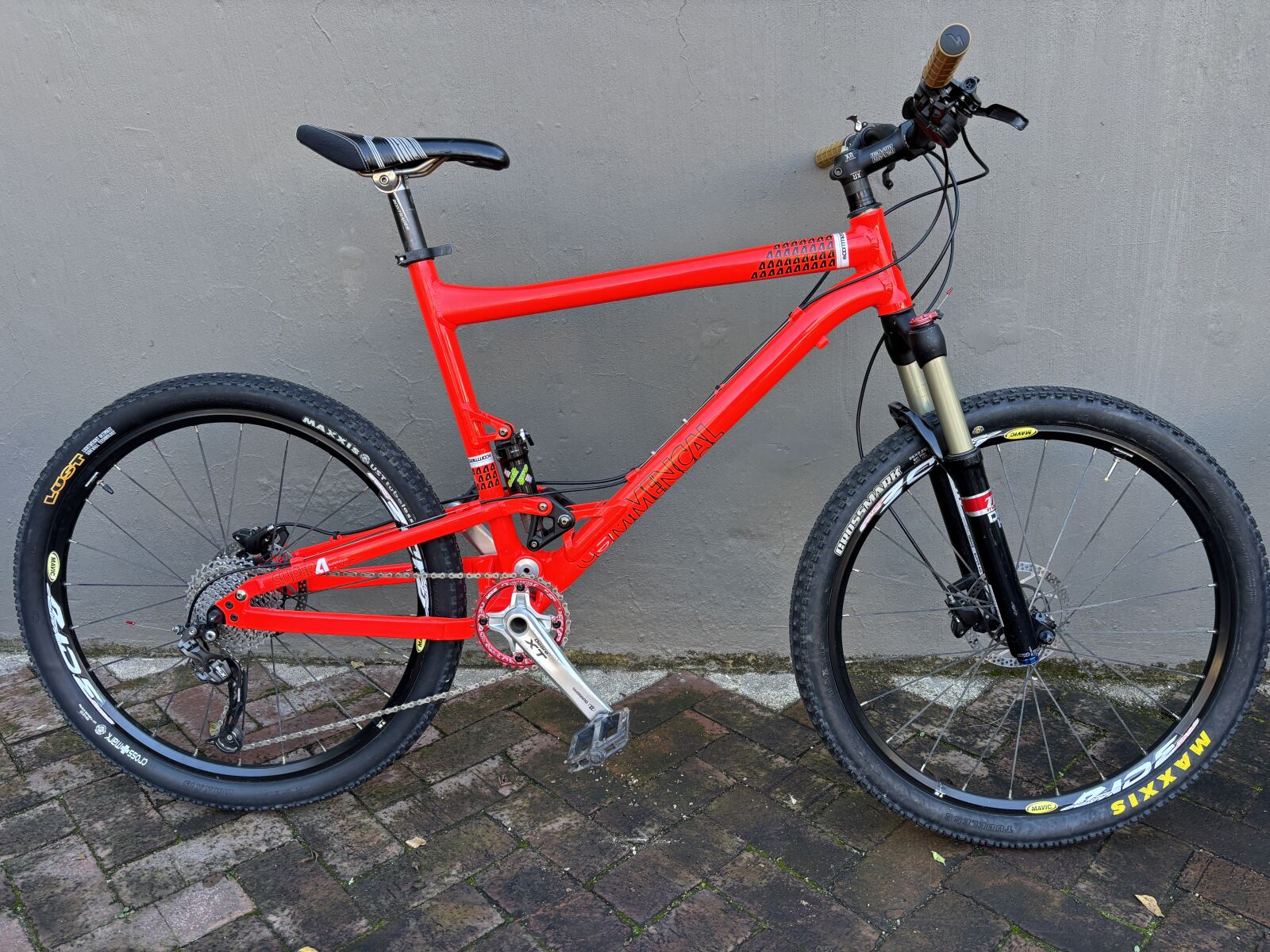 Commencal SUPER4 L/XL | Dual Suspension Mountain Bikes | Bike Hub