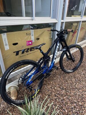 Trek Session (Large) | Downhill Bikes | Bike Hub