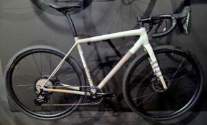 Specialized Crux Comp Carbon | Gravel Bikes | Bike Hub