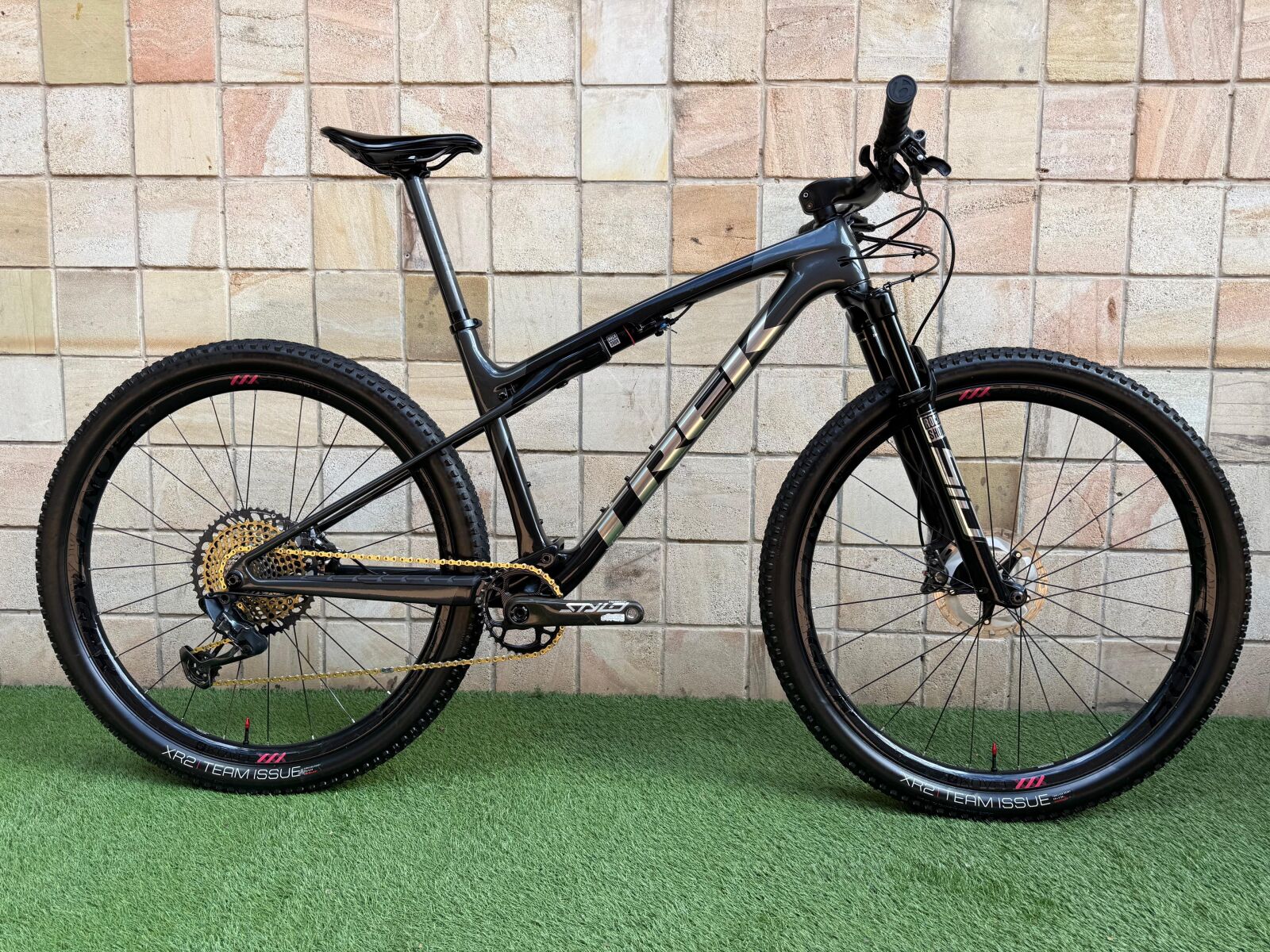Trek Supercaliber 9.8 Black/Charcoal Large | Dual Suspension