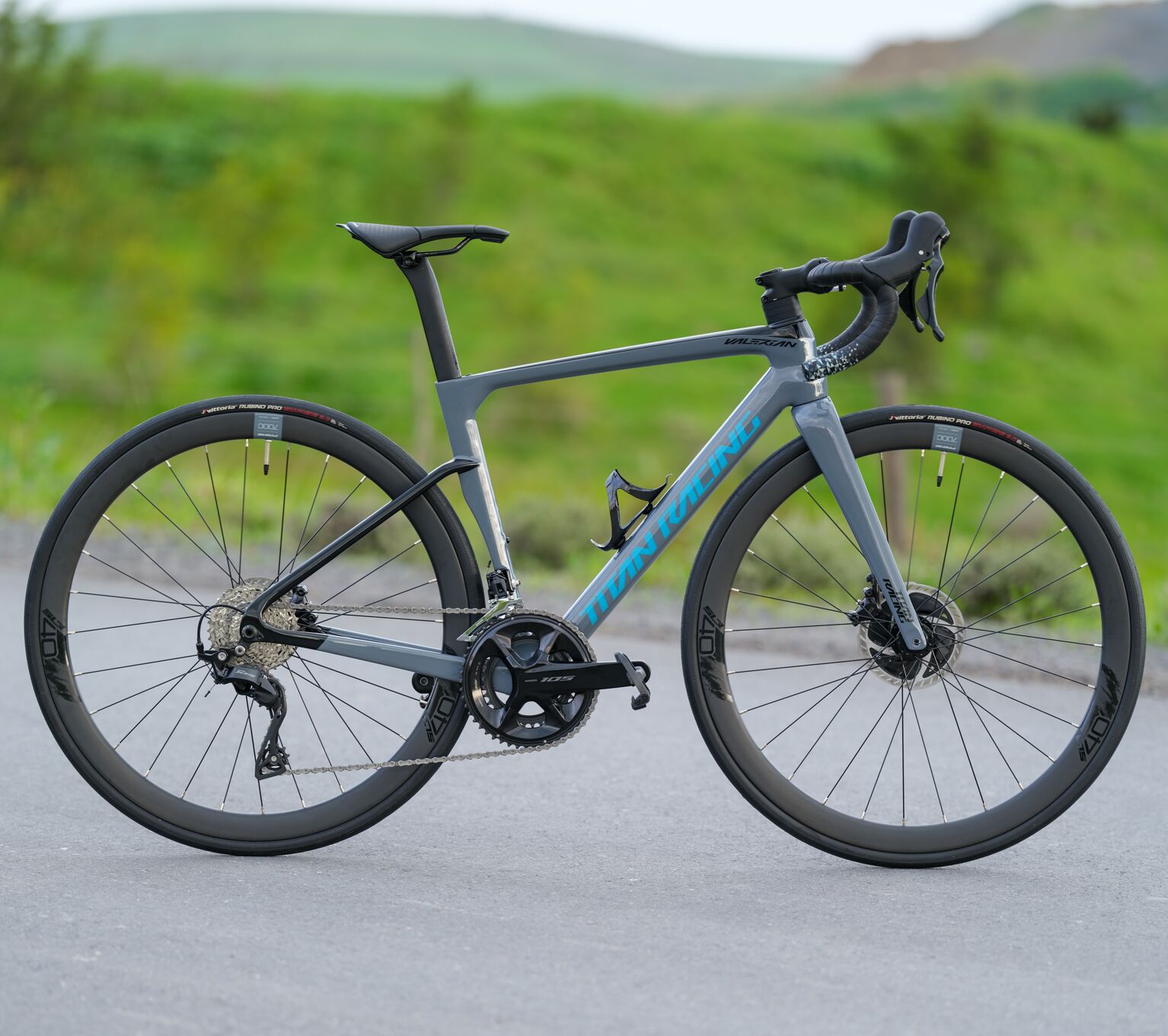 Titan Racing Valerian Carbon Elite (Small) | Road Bikes | Bike Hub Titan Racing Valerian Carbon Elite (Small) | Road Bikes | Bike Hub