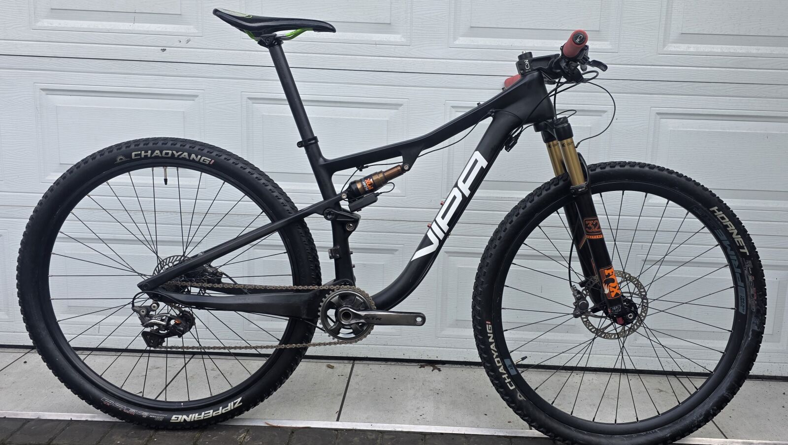 Momsen Vipa TEAM Carbon_XTR/Fox Factory | Dual Suspension Mountain