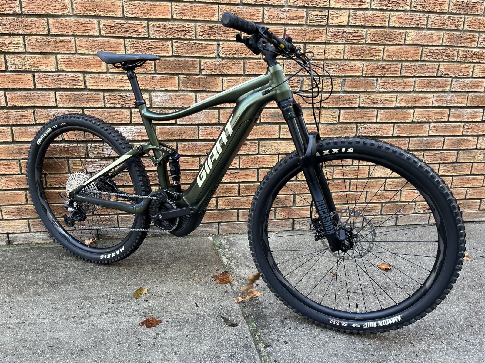 CLEARANCE SALE!! 2022 Giant Stance E +1 PRO | Dual Suspension