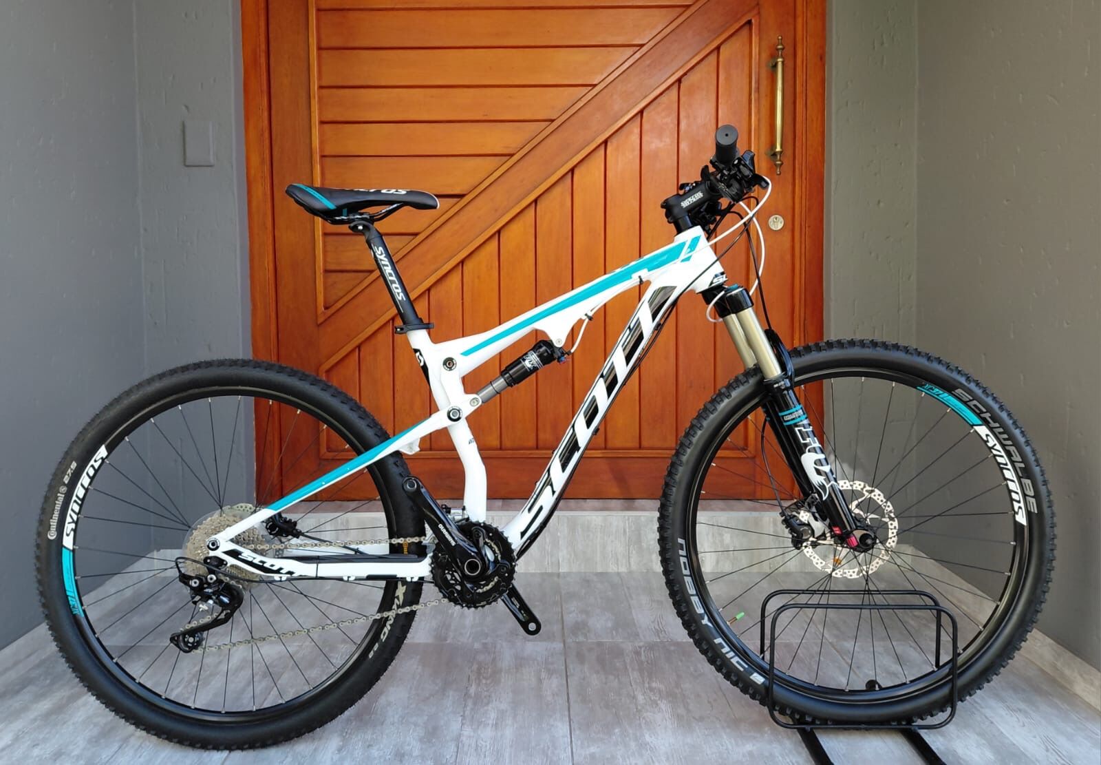 Scott Spark 700 | Dual Suspension Mountain Bikes | Bike Hub Scott Spark 700 | Dual Suspension Mountain Bikes | Bike Hub