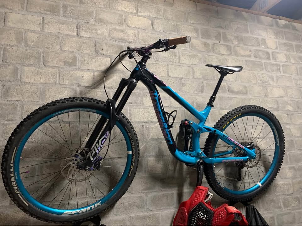 2017 Transition Sentinel - Medium | Dual Suspension Mountain Bikes
