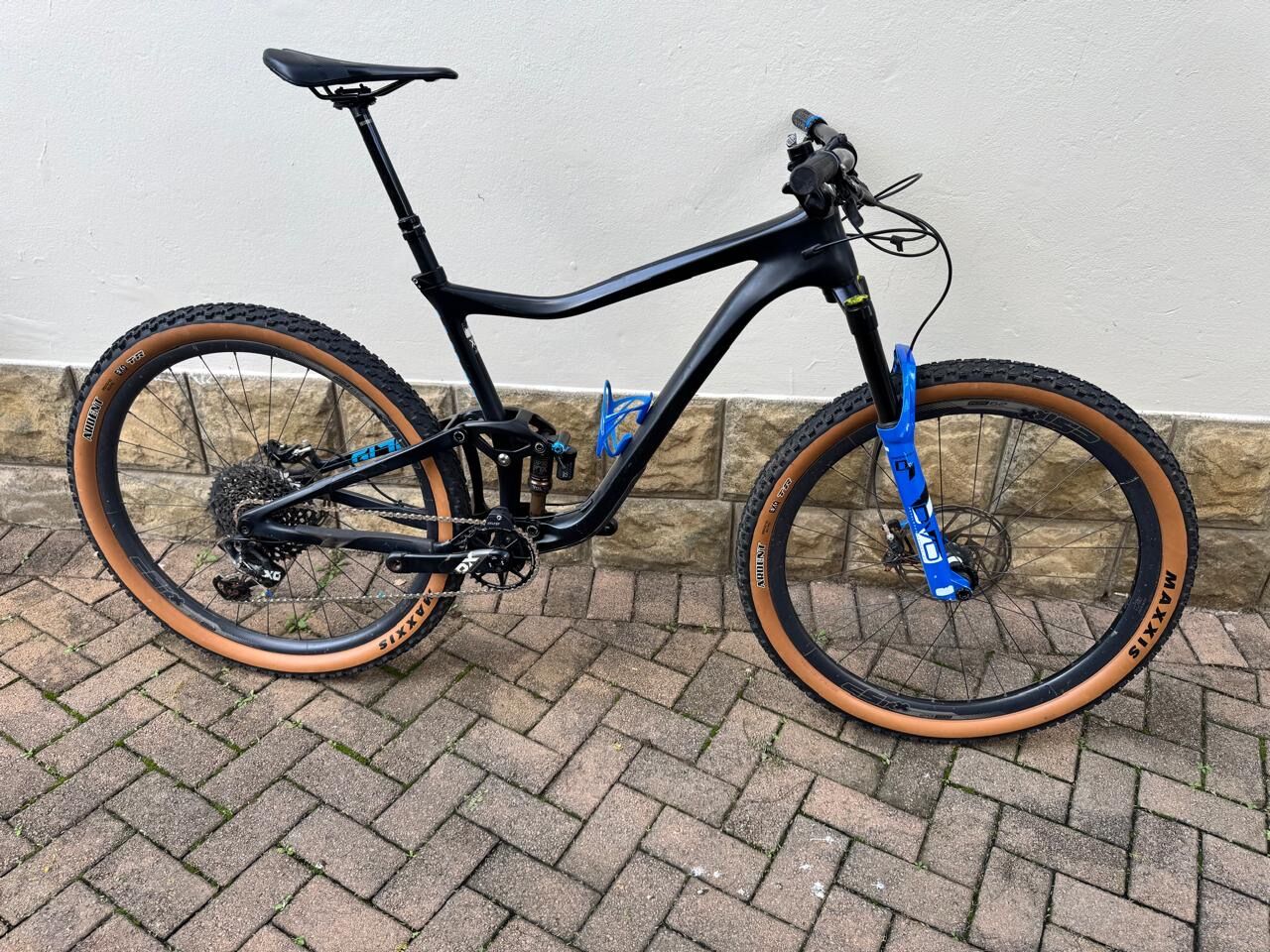 Giant | Dual Suspension Mountain Bikes | Bike Hub