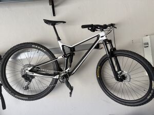 Merida ONE-TWENTY 6000 | Dual Suspension Mountain Bikes | Bike Hub