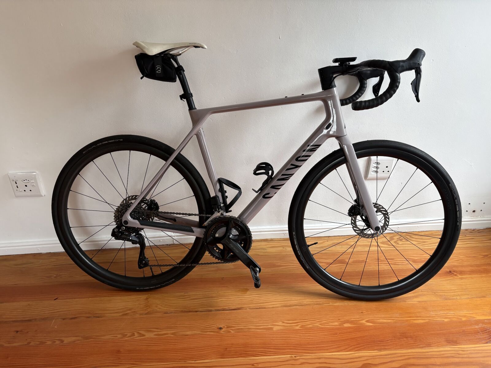 CANYON Endurace CF 7 Di2 G.43 (L) with power meter | Road Bikes