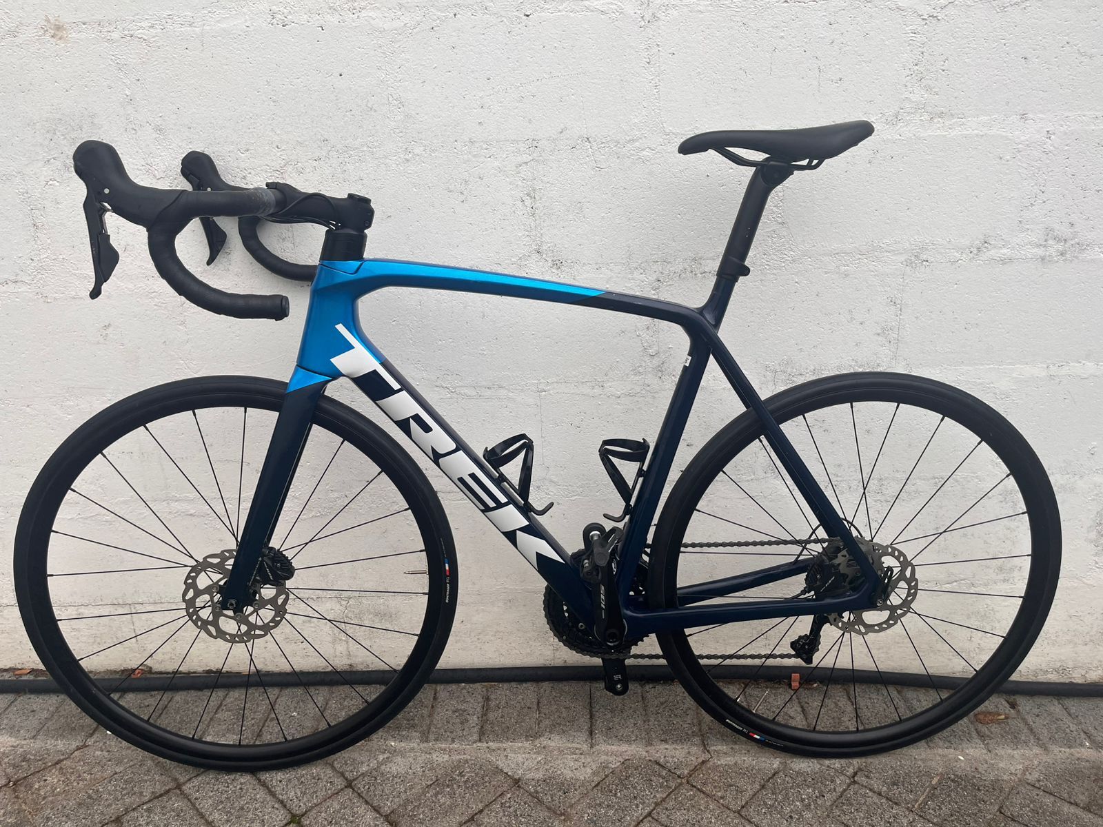 Trek Emonda SL5 | Road Bikes | Bike Hub