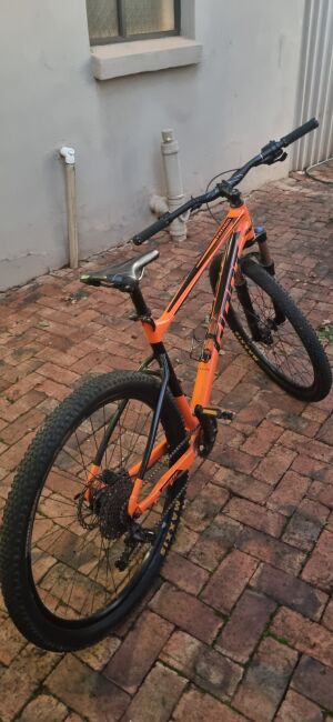 Giant Fathom 29 2 (XL) | Hardtail Mountain Bikes | Bike Hub