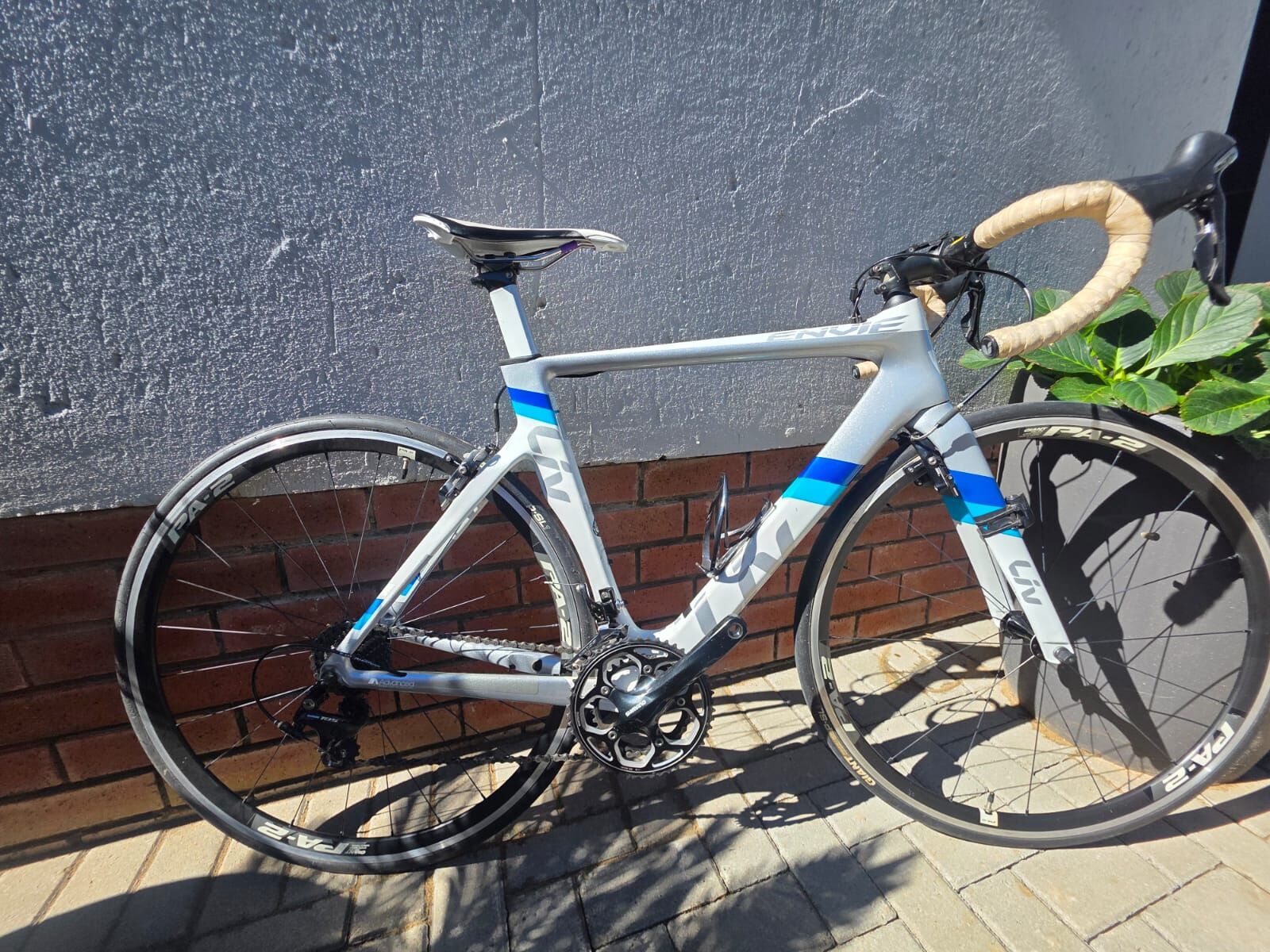 自転車本体 GIANT LIV ENVIE ADVANCED Giant Liv Envie Advanced 2 | Road Bikes | Bike Hub