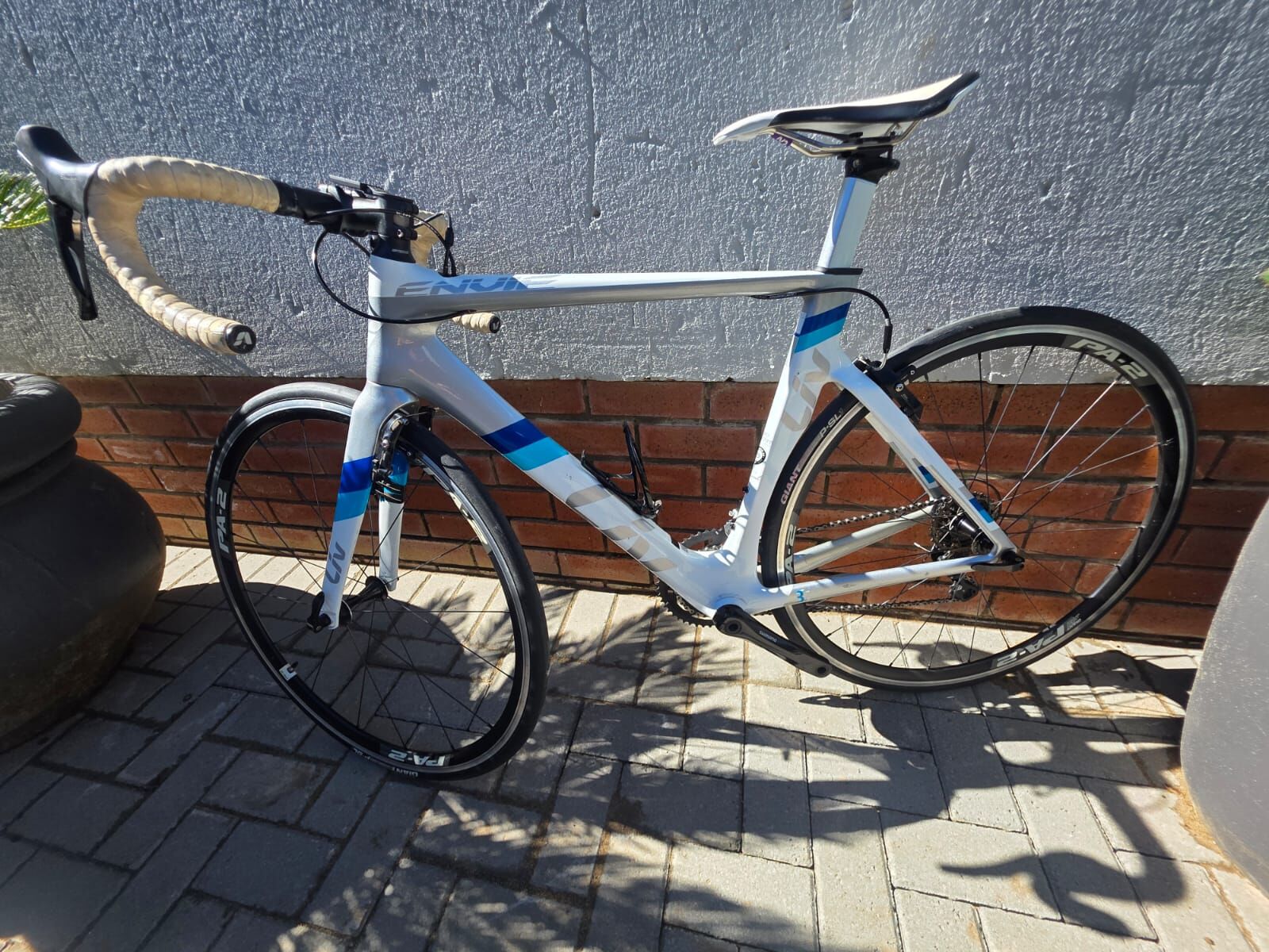 Giant Liv Envie Advanced 2 | Road Bikes | Bike Hub
