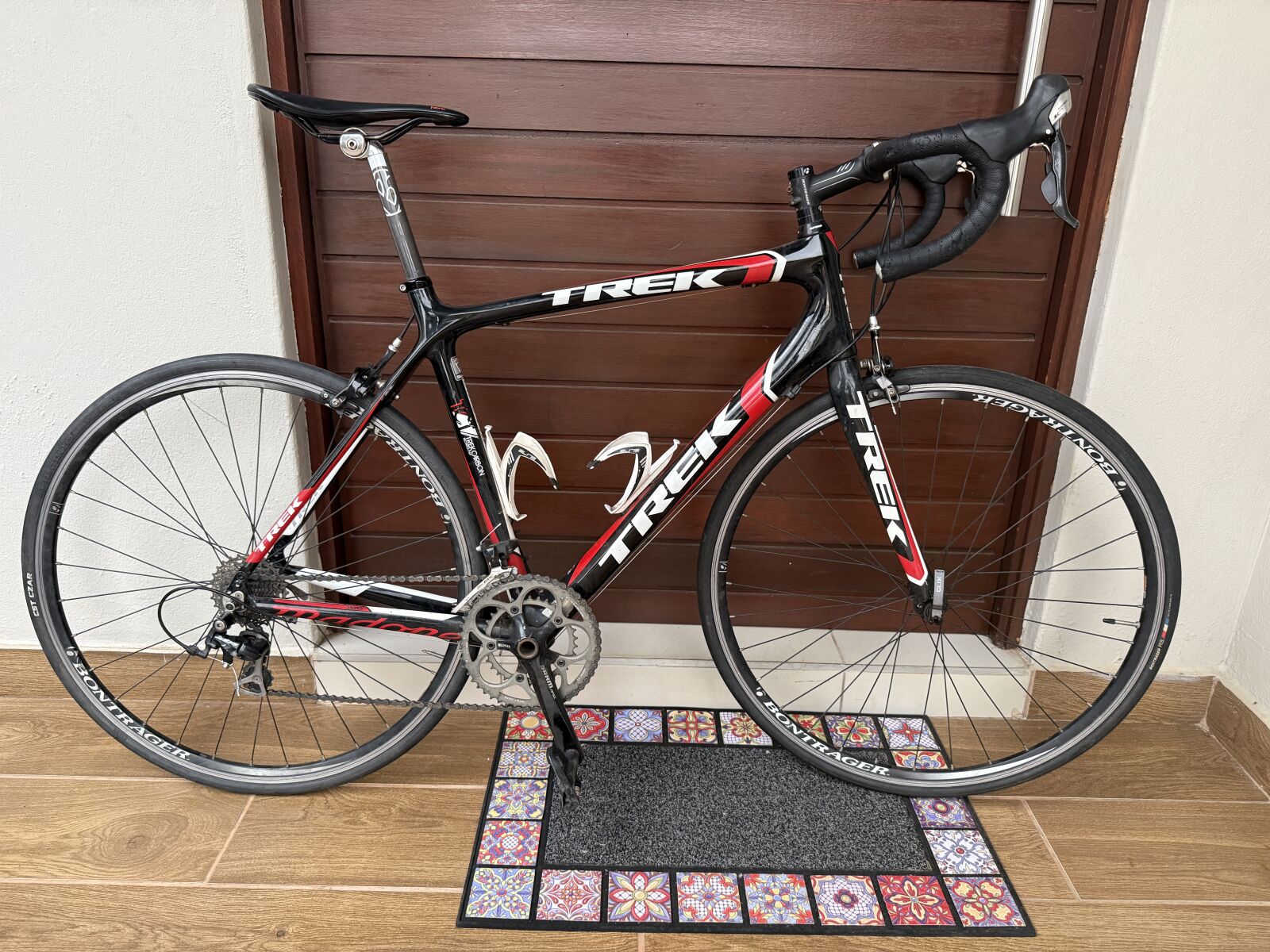 Madone 56cm Carbon | Road Bikes | Bike Hub