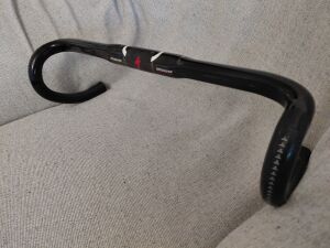 Specialized carbon shallow drop road bar 44cm | Handlebars | Bike Hub