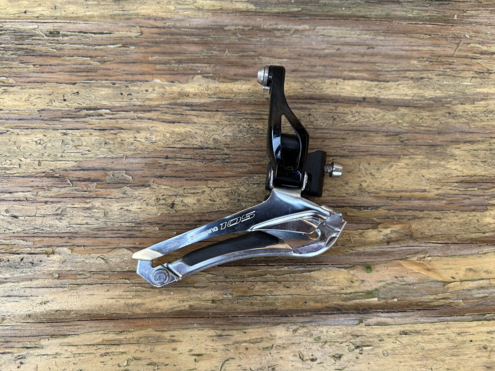 Shimano 105 FD-5800 Front Derailleur | Front Derailleurs | Bike Hub