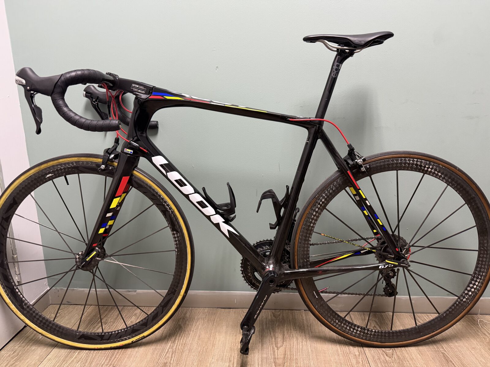 【4/20まで】LOOK 675 BORA ONE 50 ULTEGRA LOOK 675 Lite | Road Bikes | Bike Hub