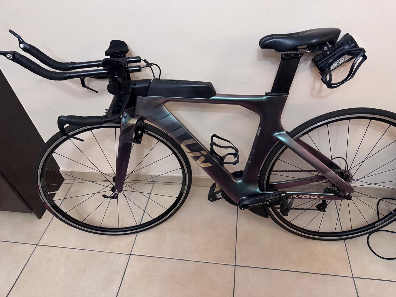 Giant Liv - Avow Advanced Pro 2 | Triathlon & Time Trial Bikes