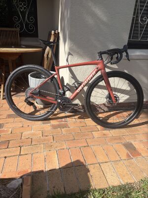 Specialized Diverge XPLR AXS|QuarqPM|Carbon Wheels | Gravel Bikes