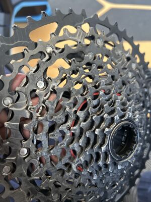SRAM xs 1270 t-type 10-52 | Cassettes | Bike Hub
