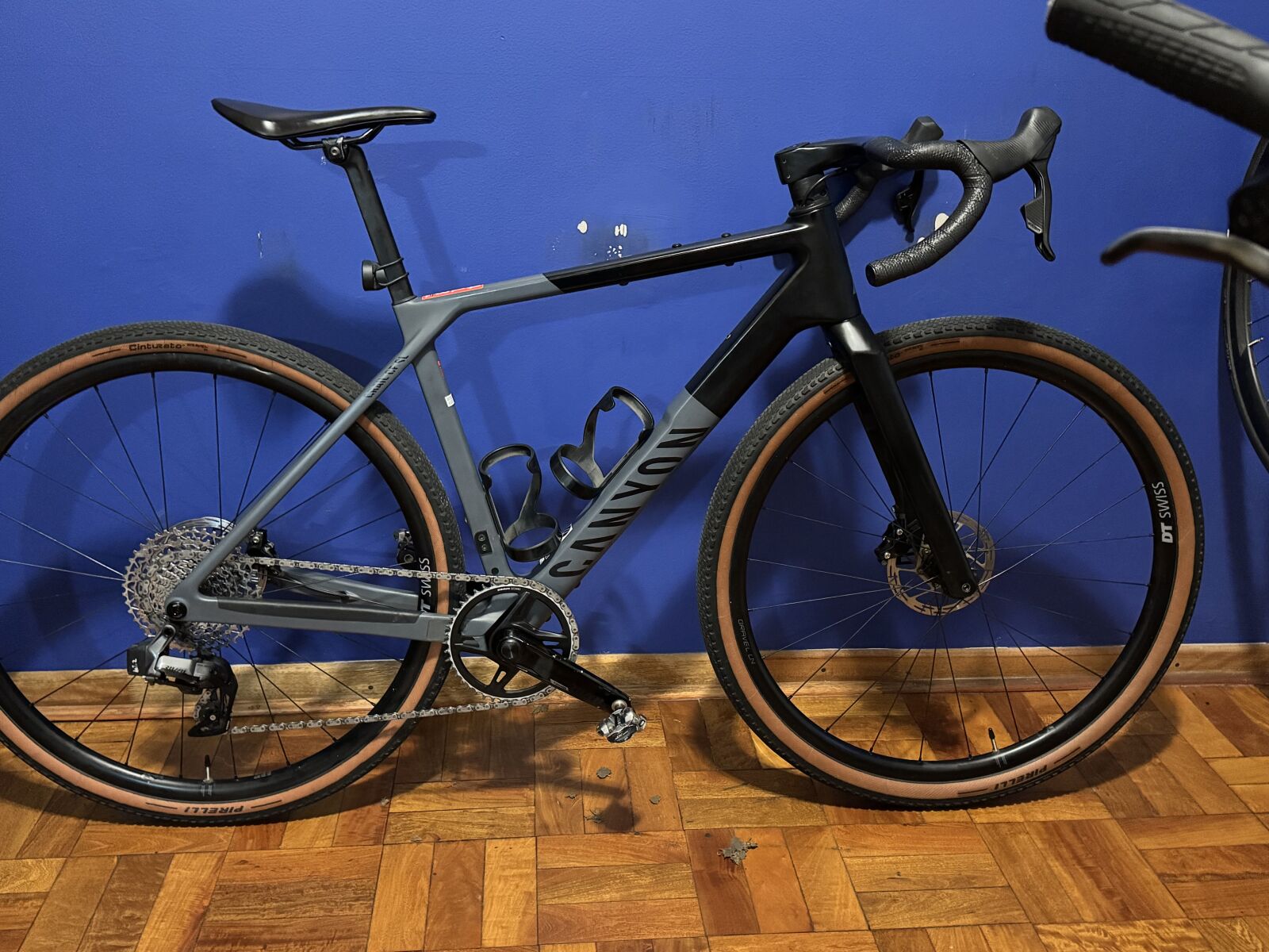 Canyon Grail CF SL 7 AXS with extras | Gravel Bikes | Bike Hub