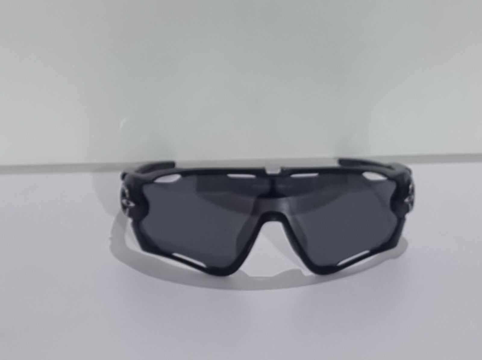 Oakley Jawbreaker Black | Eyewear | Bike Hub