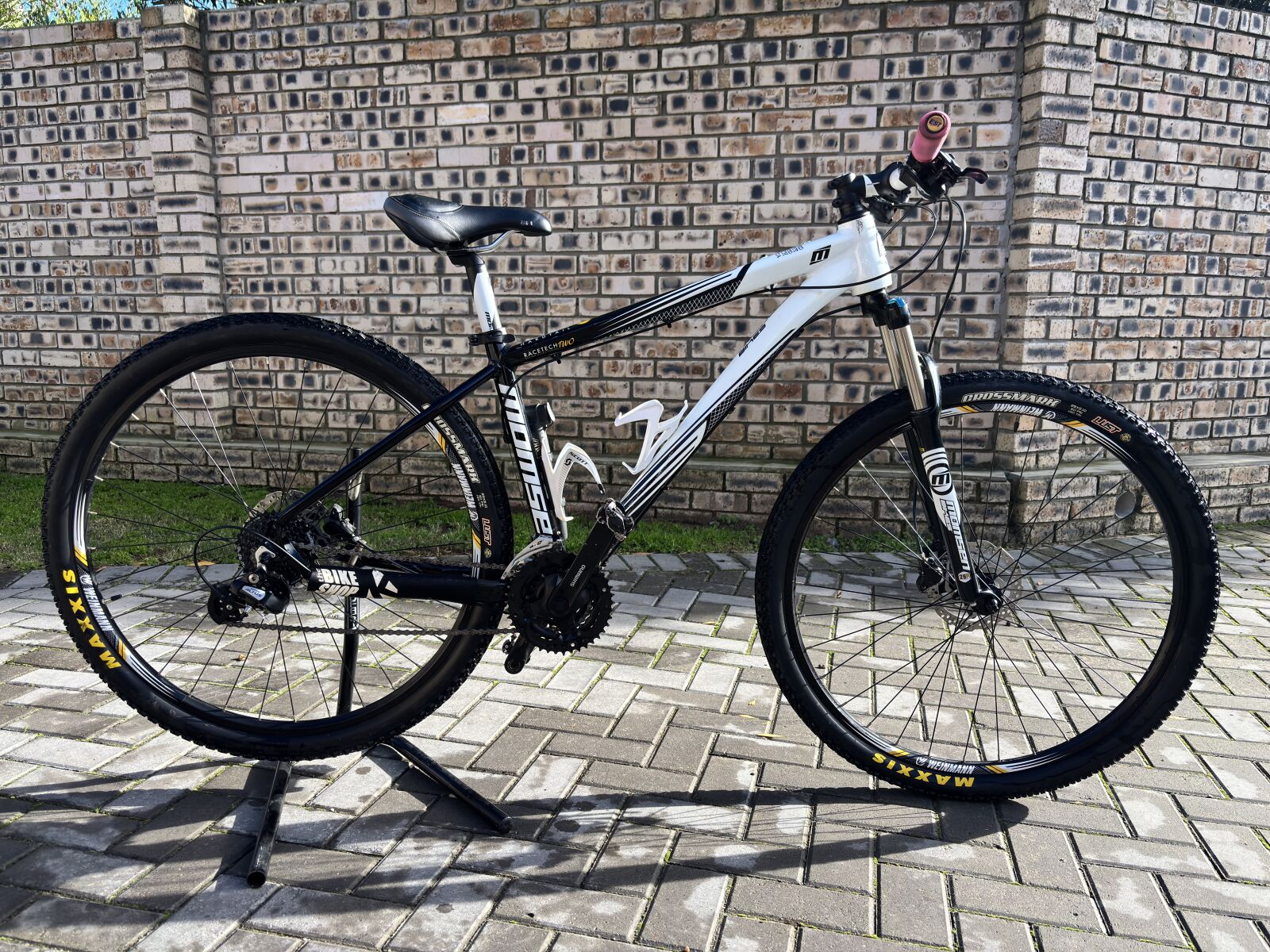 2018 Momsen AL029 Hardtail for Sale. | Hardtail Mountain Bikes