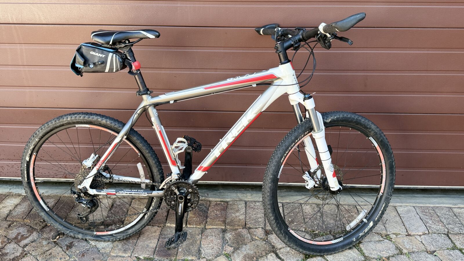 trek 6500 bicycle in Blue/White  FlexiFix Bicycle Trek 6500 2009 This