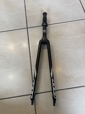 Colnago Flash 1-Inch Carbon Road Fork | Road Bike Forks | Bike Hub