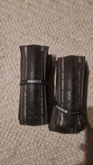 2 X Continental Grand Prix 4000s II 28mm Tyres | Road Bike Tyres