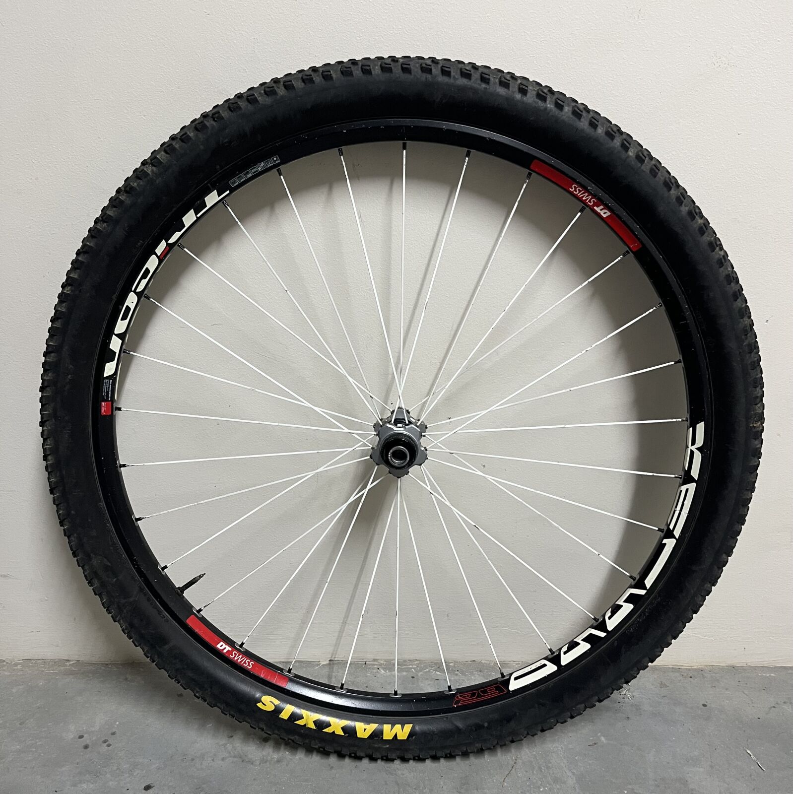 T's1010 DT Swiss Tricon 550 | Mountain Bike Wheels | Bike Hub