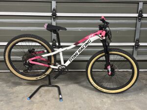 stacy ST-Ⅱ Husqvarna Stacyc 12eDrive | Kids Bikes | Bike Hub