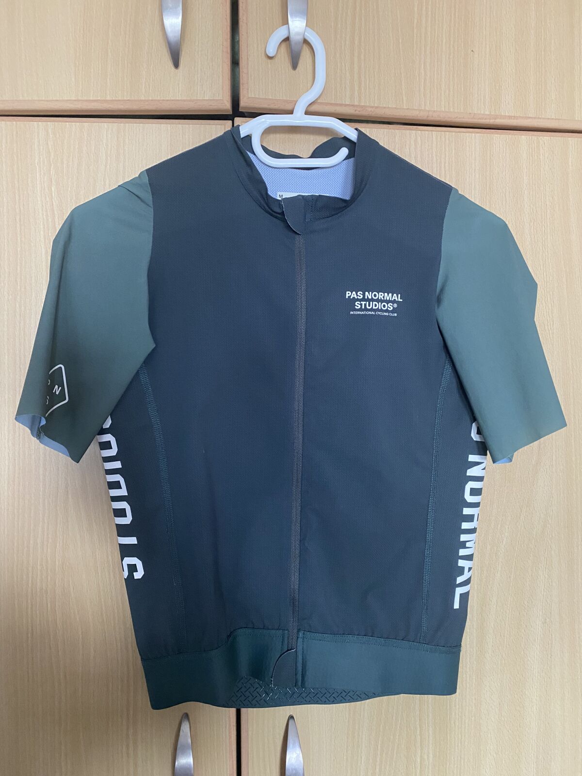 Pas Normal Studios - womens Solitude jersey | Jerseys | Bike Hub