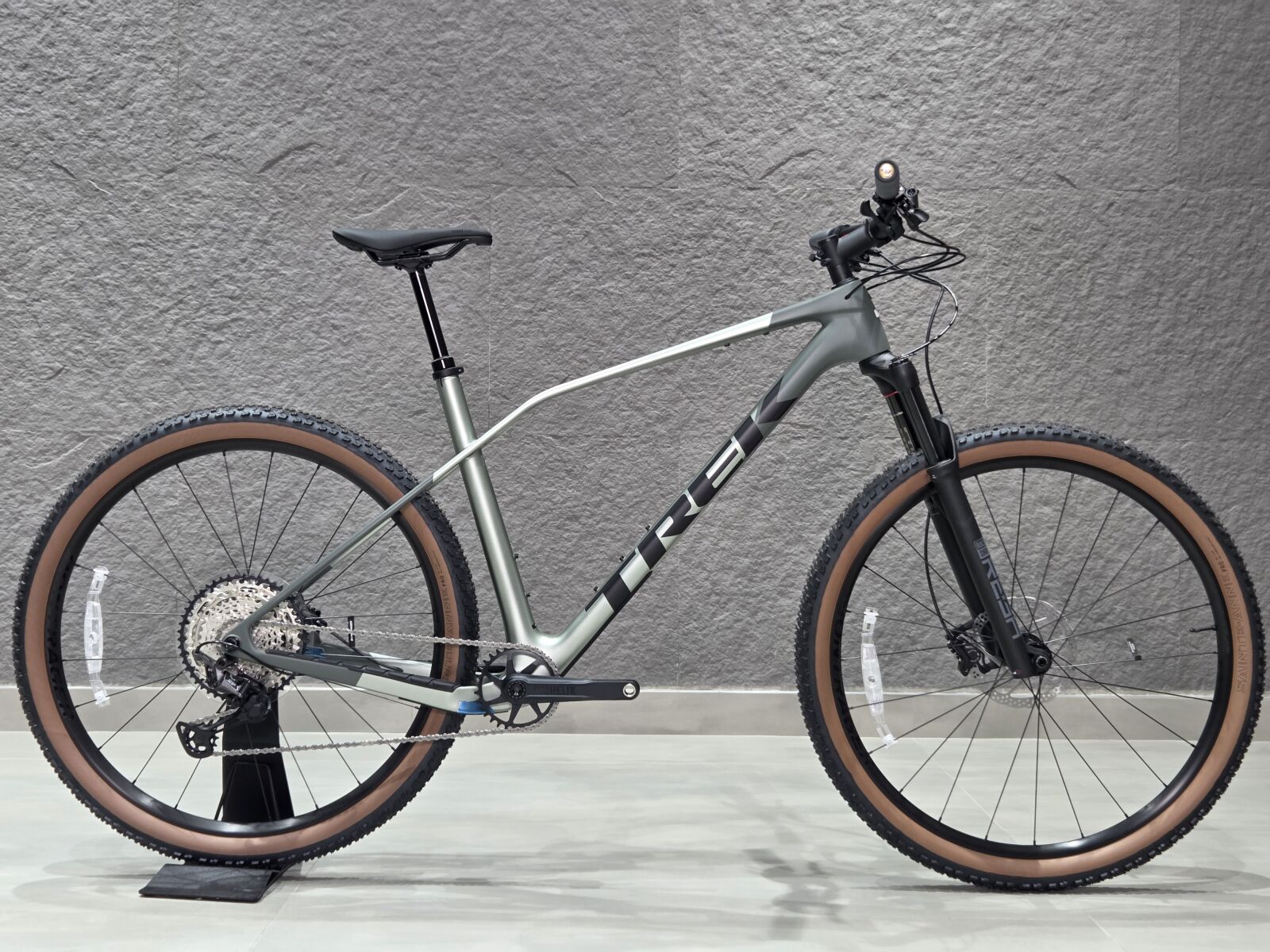 TREK PROCALIBER 9.6 G3 (XL) *NEW-CARBON-XT-12SPD* | Hardtail