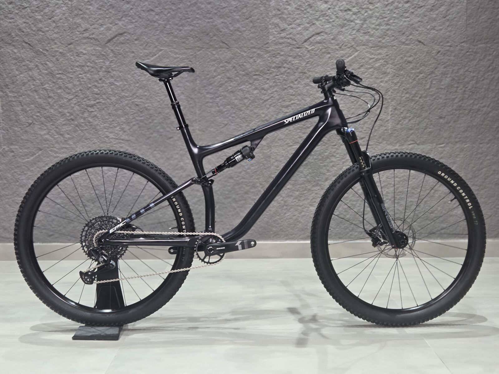 Specialized Epic Evo (XL) *CARBON-12SPD-ROCKSHOX* | Dual