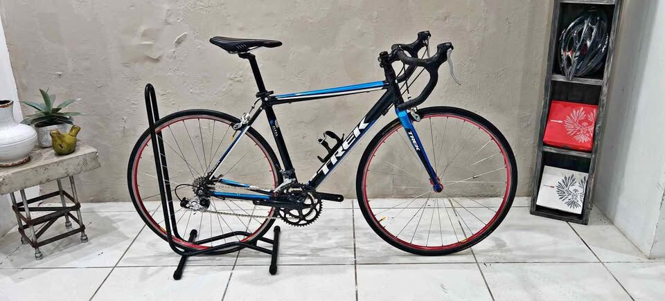 Trek One Series 1.1 52CM Small | Road Bikes | Bike Hub