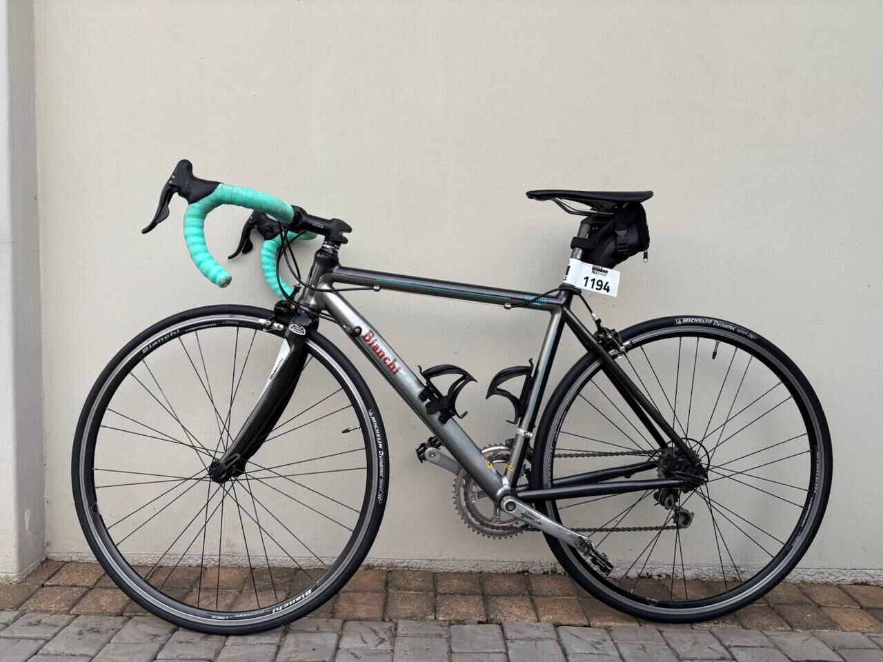 Bianchi Via Nirone 7 | Road Bikes | Bike Hub